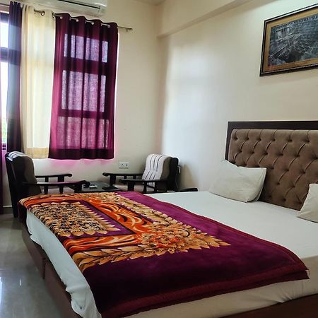 Hotel Amrapali Džajpur Exteriér fotografie